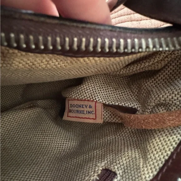 Dooney And Bourke Croc Embossed Hobo Shoulder - Picture 13 of 15